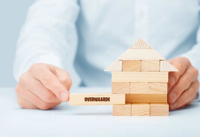 Overwaarde huis opnemen en benutten - overwaarde hypotheek